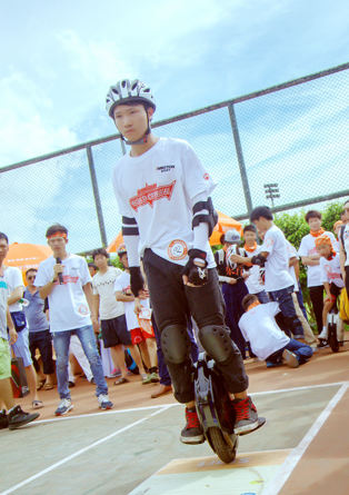 single wheel electric unicycle