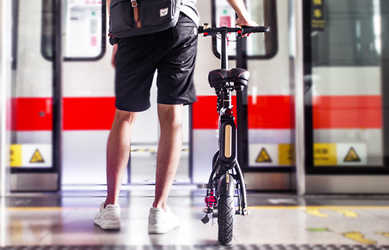 As people attach importance to the environment and sustainable development, most people are looking for ways to improve the convenience and convenience of daily life. Folding bicycles therefore becomes an increasingly important part of people's lives. It is a lightweight, fun, young short-haul transporter.