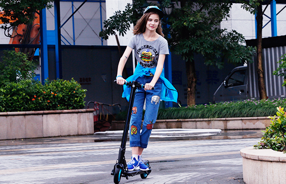 5 Reasons to Buy Electric Scooter